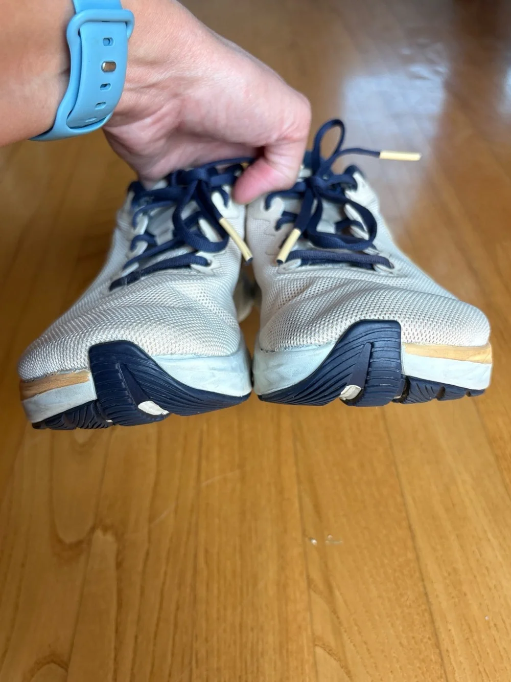 Altra Rivera 3 Running Shoes Sneakers Sand Yellow Navy Blue Road Womens Size 6